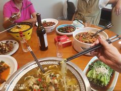 -有红鸡毛店·川菜(建设路店)