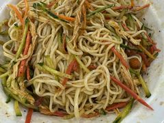 -牛一嘴·兰州牛肉面·大盘鸡(财富中心店)