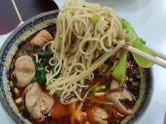 -胥佳烧鸡公牛肉面馆