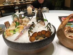 -红鼎豆捞·非遗鲍皇汤火锅(宝丰路店)