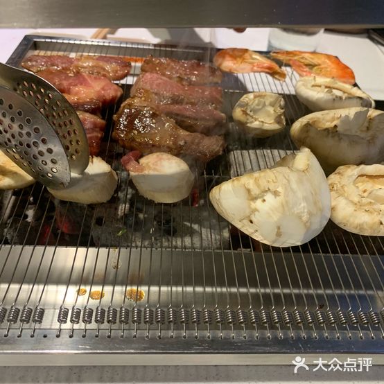 火炉宴木炭烧烤