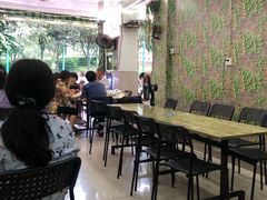 大堂-邛海景风特色火盆烧烤店·烤串(月色风情小镇店)