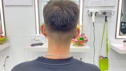 -镁连社·美联社