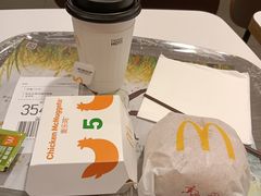 -麦当劳(中唱大厦店)