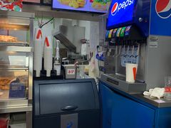 -华莱士·全鸡汉堡(财经学院店)