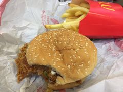 -麦当劳(秣陵路店)