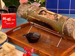 -刘姐啤酒鱼民族演艺餐厅(西街总店)