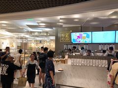 -奈雪的茶(市百一店)