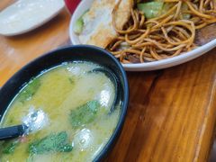 -志权牛肉面(灵山路店)