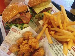 -The Habit Burger Grill 哈比特汉堡(复兴soho店)