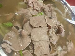 -谢老五跷脚牛肉·非遗传承店