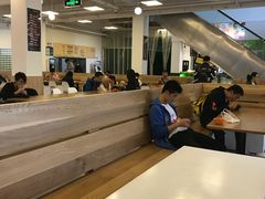 -同济大学本部学苑饮食广场