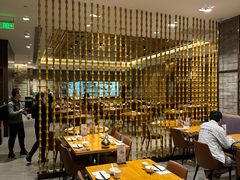 -乐忻皇朝(上海中心大厦店)