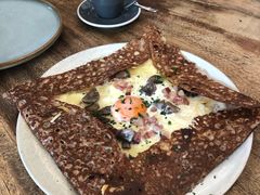 鸡蛋蘑菇熏肉荞麦可丽饼-RAC BAR(安福路店)