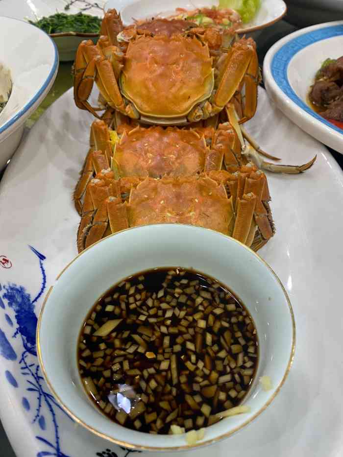 西湖船菜-"整体的菜一般吧,但是价格挺贵的,感觉被宰.