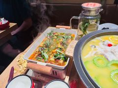 -山城外·非遗酸菜鱼(蜀都万达店)