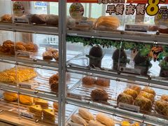-85度C(生甜甜圈研究工坊·上海平凉店)