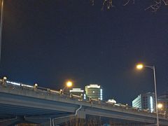 -亮马河大厦停车场