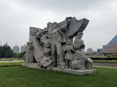 -龙华烈士纪念馆-停车场