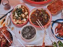 -海盗船. 龙虾烧烤. 酒馆