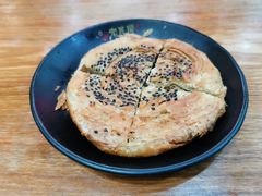 牛肉锅盔-青石桥老瓦房肥肠粉总店(青石桥总店)