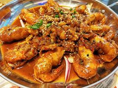 -肥肥虾庄·金牌油焖大虾(汉街SKP店)