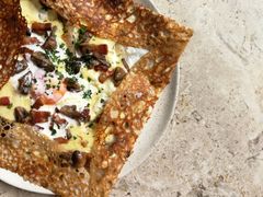 鸡蛋蘑菇熏肉荞麦可丽饼-RAC BAR(安福路店)