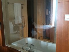 -汕尾巴黎半岛酒店