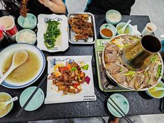 -撒拉人家.酸菜牦牛肉火锅