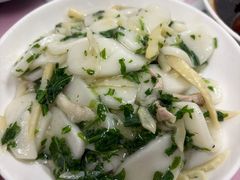 荠菜冬笋肉丝炒年糕-蘭心餐厅(进贤路店)