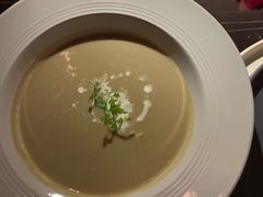 牛肝菌汤-wann lounge 低温慢煮牛排·清吧