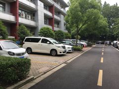 -张江微电子港·地面停车场