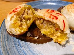 蟹粉鲜肉酥皮月饼-荣小馆(杭州大厦店)
