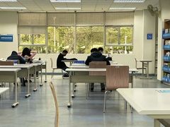 -南山图书馆(常兴路店)