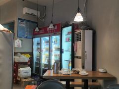 大堂-悦华一品炒鸡(春风店)