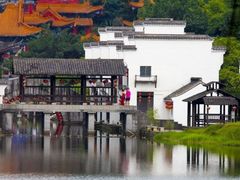 -南国桃园旅游度假区