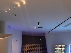 -涨巢·潮玩水疗局