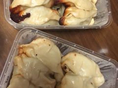 -黄阿姨锅贴大王(万航渡路店)