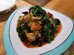 菠菜拌蛤肉-四合院海鲜小厨(旱西关店)