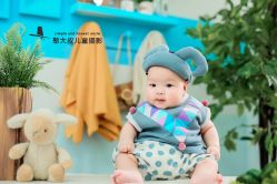 -憨大叔摄影馆80店连锁(诸暨店)