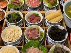 -聚汇三少·龙虾·中餐厅(莫邪路新天地店)