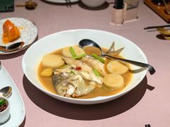 鲳鱼烧年糕-新荣记(南京西路店)