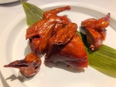 玻璃靓乳鸽-汤城小厨•粤菜•靓汤(金宝街店)