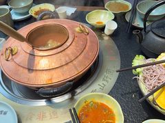 -菌自由丨野生菌火锅特色庭院餐厅(丽江古城店)