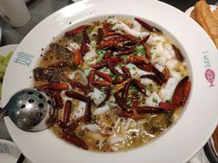 -姚姚酸菜鱼·金戈戈香港豉油鸡(喜荟城联名店)