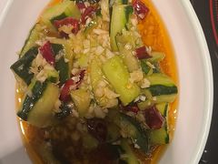 -黄记煌三汁焖锅(新佳丽江汉路店)