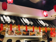 -爆炸头阿姨小四川正宗川味小吃(无任何分店)