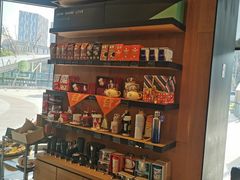 -星巴克臻选(莘庄仲盛店)