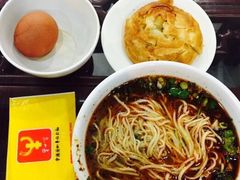 -牛一嘴·兰州牛肉面·大盘鸡(财富中心店)