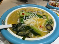 -灵芝妹子海鲜米线(劳动公园店)